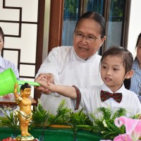 Kegiatan Prosesi Pemandian Rupang Buddha Dalam Rangka Hari Tri Suci Waisak 2568 BE | TK METTA MAITREYA